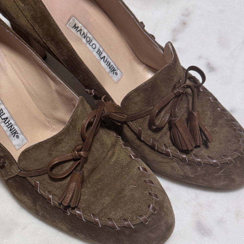Manolo Blahnik Suede Pumps